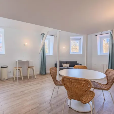 One Bedroom Mezzanine Apartment, With Parking Tourcoing Exterior photo