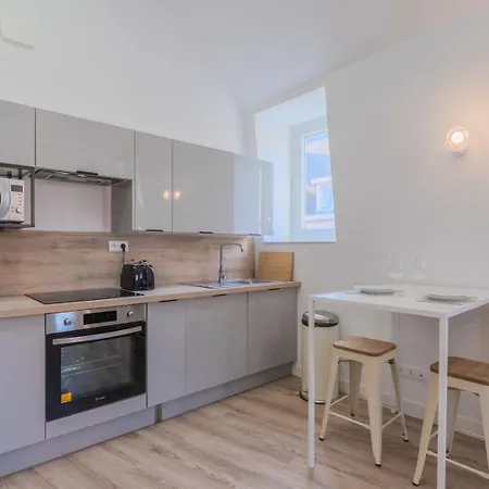 One Bedroom Mezzanine Apartment, With Parking Tourcoing Exterior photo