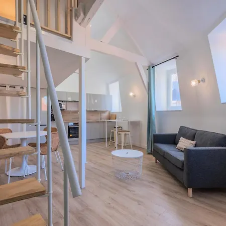 One Bedroom Mezzanine Apartment, With Parking Tourcoing Exterior photo