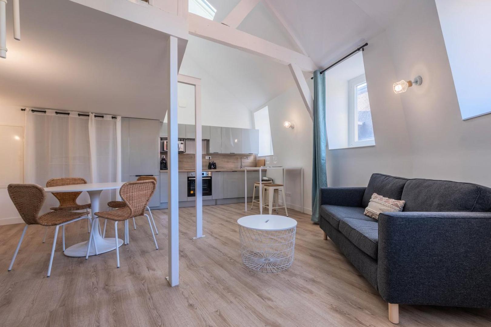 One Bedroom Mezzanine Apartment, With Parking